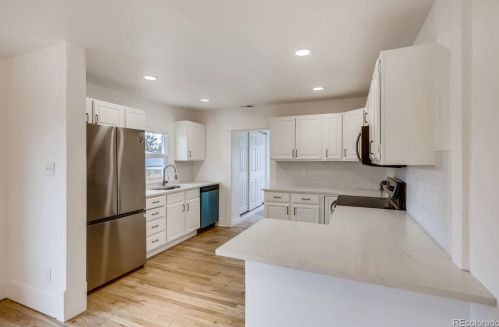 49 8th Ave, Denver CO  80601-2128 exterior