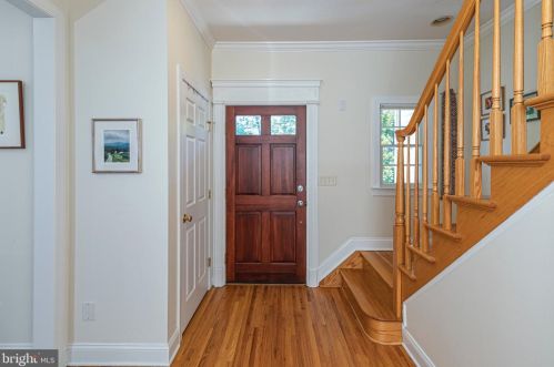 8 Robert Rd, Princeton, NJ 08540-5333