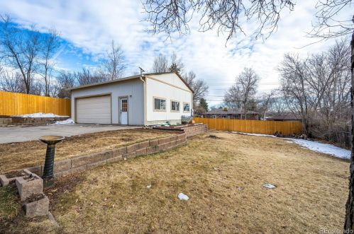 4070 Dartmouth Ave, Denver CO  80222-6861 exterior