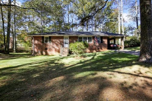 1732 Hammond Woods Cir, Marietta, GA 30008-4412