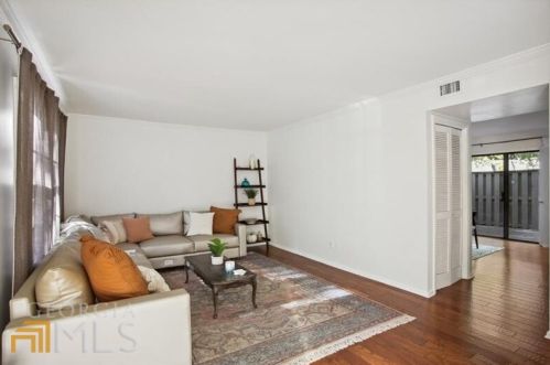 73 Monet Ct, Atlanta GA  30327-1083 exterior