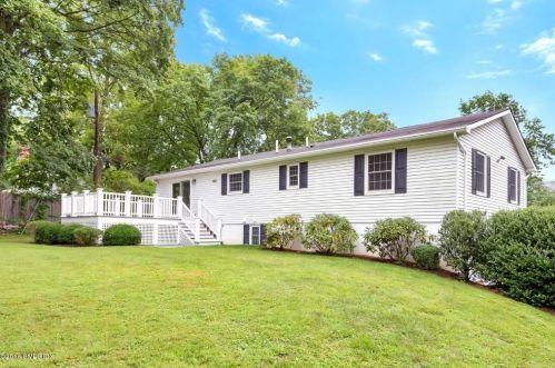 519 Putnam Ave, Greenwich CT  06830-4813 exterior