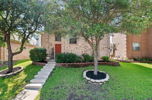 3832 Braxton Ln, Lewisville, TX 75028-8800