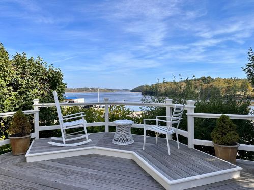 34 Court St, Machias, ME 04654-2108
