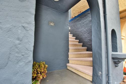 1562 44th Ave, San Francisco, CA 94122-2931