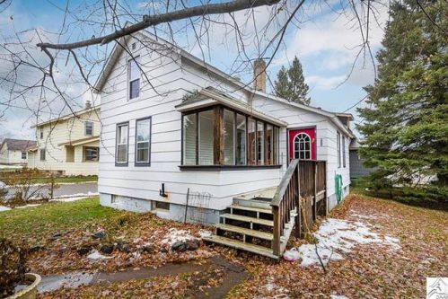 240 5th Ave, Ely, MN 55731-1405