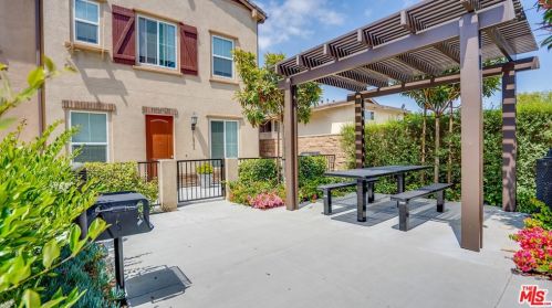 11050 Excelsior Dr, Norwalk, CA 90650-5638