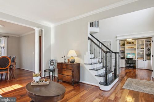 9088 Roaring Spring Loop, Bristow, VA 20136-1254