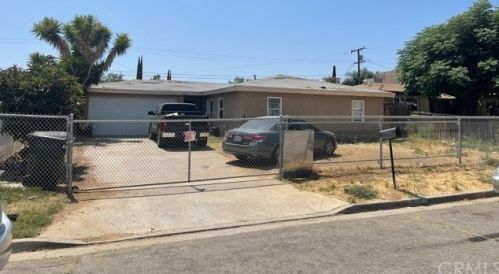 5738 29th St, Riverside, CA 92509-2005