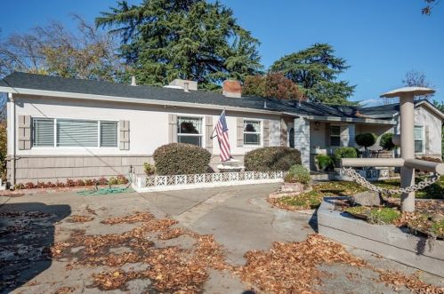 1098 Sierra Vista Way, Chico, CA 95926-2854