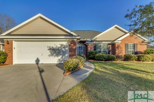 106 Sandstone Dr, Bloomingdale, GA 31302-8112