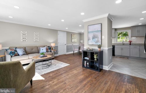 7108 Flint Ct, Middletown MD  21769-7425 exterior