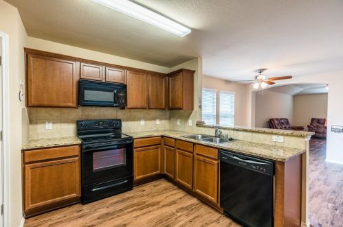 1307 Savannah Ridge Dr, Princeton, TX 75407