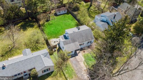 13 Dorann Ave, Princeton NJ  08540-3906 exterior