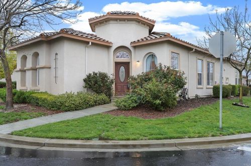 504 Arlington Dr, Rio Vista, CA 94571-2169