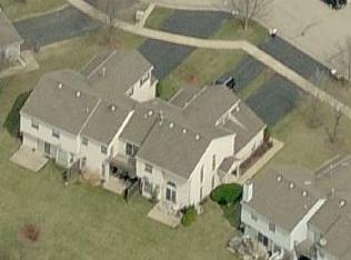 75 King Dr, Streamwood, IL 60107-2231