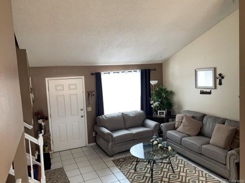 16450 Center Dr, Denver, CO 80017-2119