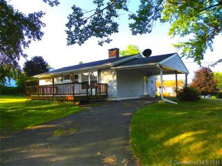 12 Superior St, Winsted, CT 06098-1932