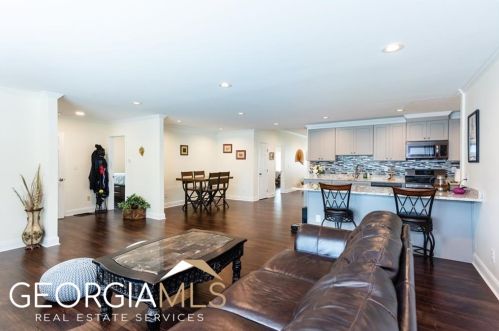 1723 Hardin Ave, Atlanta GA  30337-2059 exterior