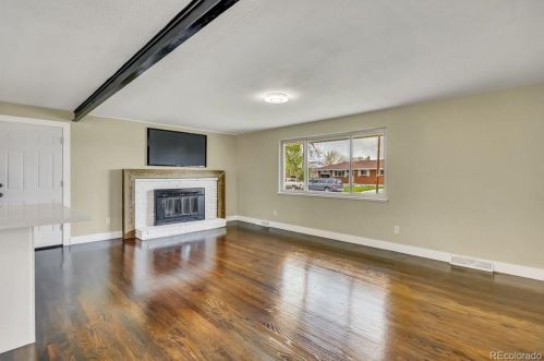 8209 Nola Dr, Denver CO  80221-4672 exterior