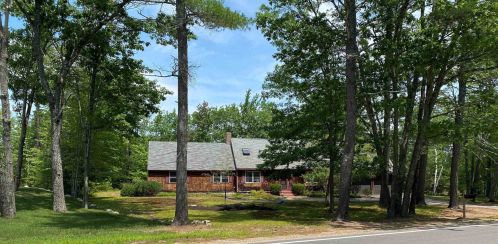 2227 Province Lake Rd, Wakefield, NH 03830-3564