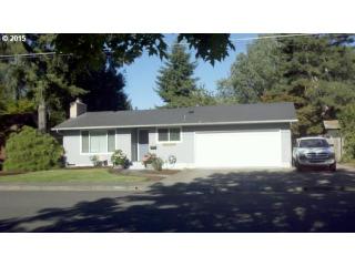 2001 Birch St, Mcminnville OR  97128-2929 exterior