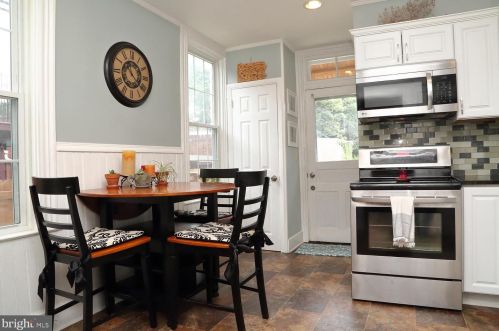 237 Cherry St, Lancaster PA  17602-2725 exterior