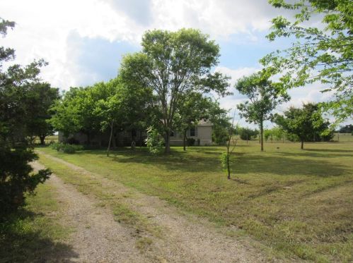2109 Edwards Rd, Van Alstyne, TX 75495-5071