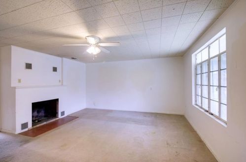 1300 August Dr, Austin TX  78753-2909 exterior