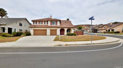 197 Goldenrod Ave, Perris, CA 92570-7240