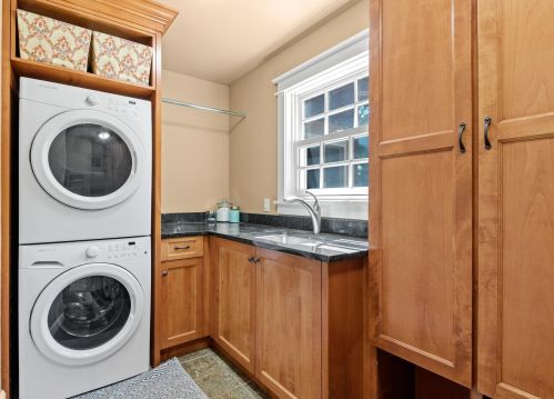 12055 Gantry Ct, Saint Paul MN  55124-6200 exterior