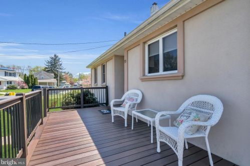 33 Cumberland Ave, Trenton NJ 08618-5413 exterior