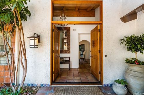 1451 Foothill Blvd, Santa Ana CA 92705-2511 exterior