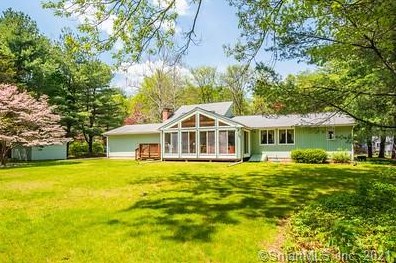 5 Rickwood Ln, Granby, CT 06035-1406