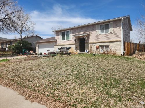 2862 Mobile St, Denver, CO 80013-1862