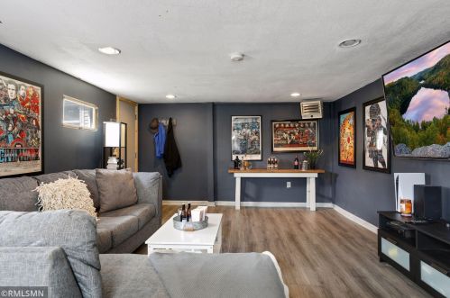 2710 2nd Ave, Saint Paul MN  55109-3320 exterior