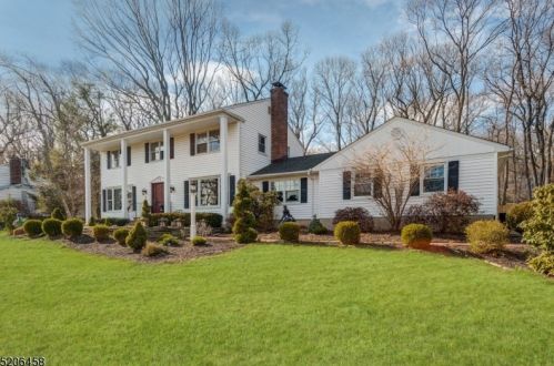 33 Junard Dr, Morristown, NJ 07960-2501