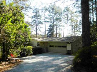 22 Anchorage Ln, Salem, SC 29676-4000
