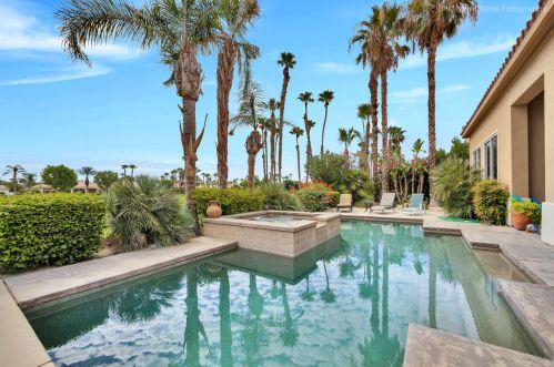 81165 Golf View Dr, La Quinta, CA 92253-7644