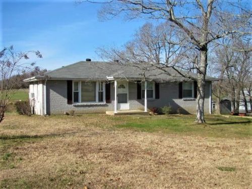 1020 Old Bear Creek Rd, Vanleer, TN 37181-5016