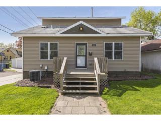211 44th St, Minneapolis MN  55409-2128 exterior