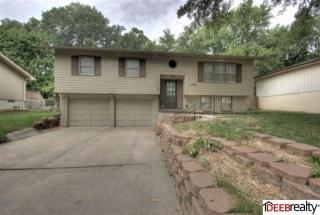 4006 101st St, Omaha, NE 68134-3710