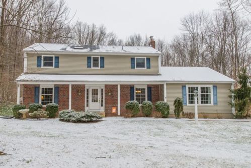 19 Delwood Rd, Chester, NJ 07930-2126