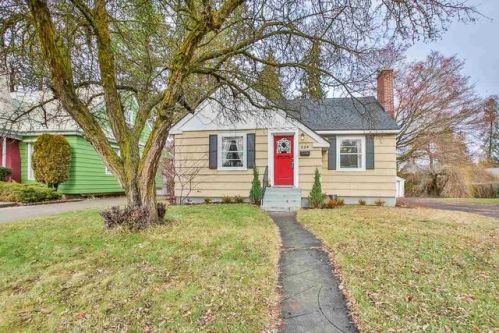 124 29th Ave, Spokane, WA 99203-2514