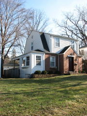 8449 Keystone Ave, Skokie, IL 60076-2142