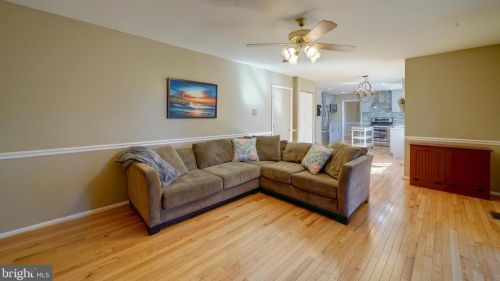 1900 Autumn Ridge Cir, Silver Spring MD 20906-5826 exterior