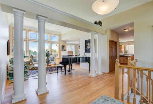 2737 Eagle Valley Dr, Saint Paul MN  55129-4224 exterior