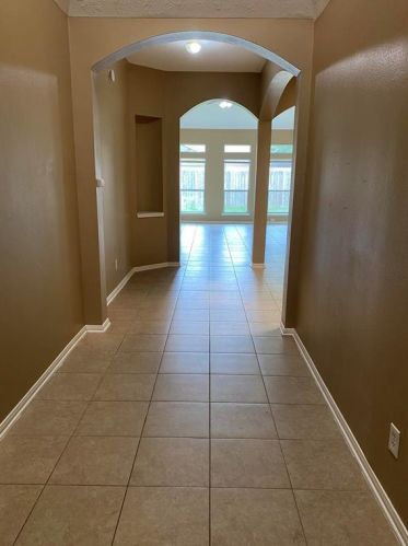 6623 Grant Dr, Richmond TX  77469-6072 exterior