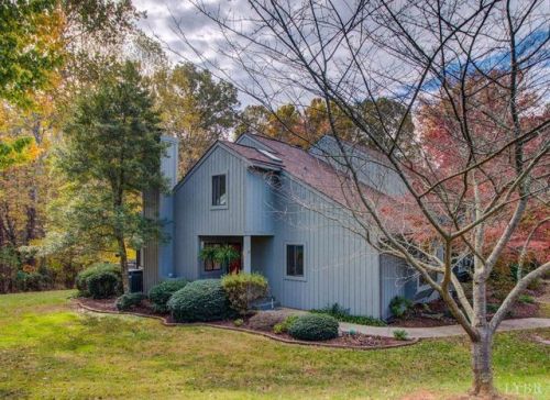 174 Sunset Ridge Rd, Forest, VA 24551-1920