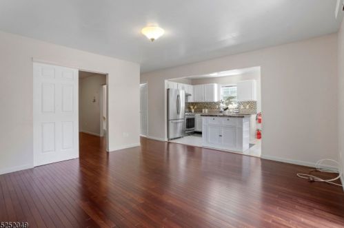 23 Grant Way, Princeton NJ  08540-1667 exterior